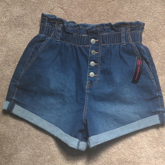 Paper bag shorts - Picture 1 of 4